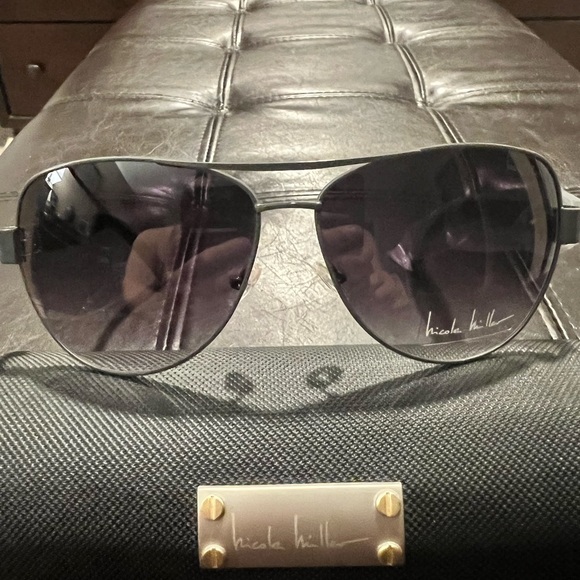 NWT Nicole Miller Sunglasses - Picture 1 of 3
